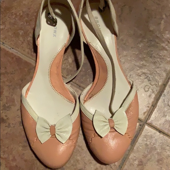 Kitten heel shoes - Picture 2 of 5